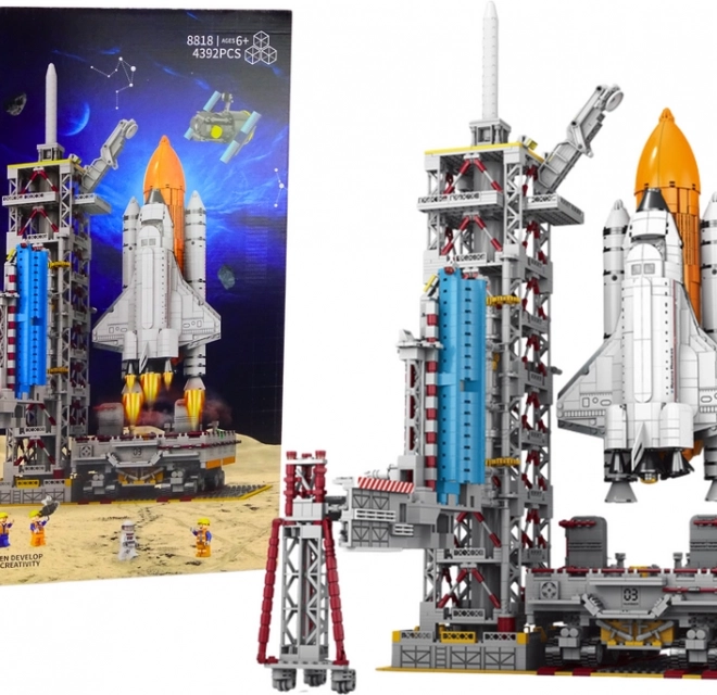 Baustein-Set Raumstation mit Rakete und Satelliten