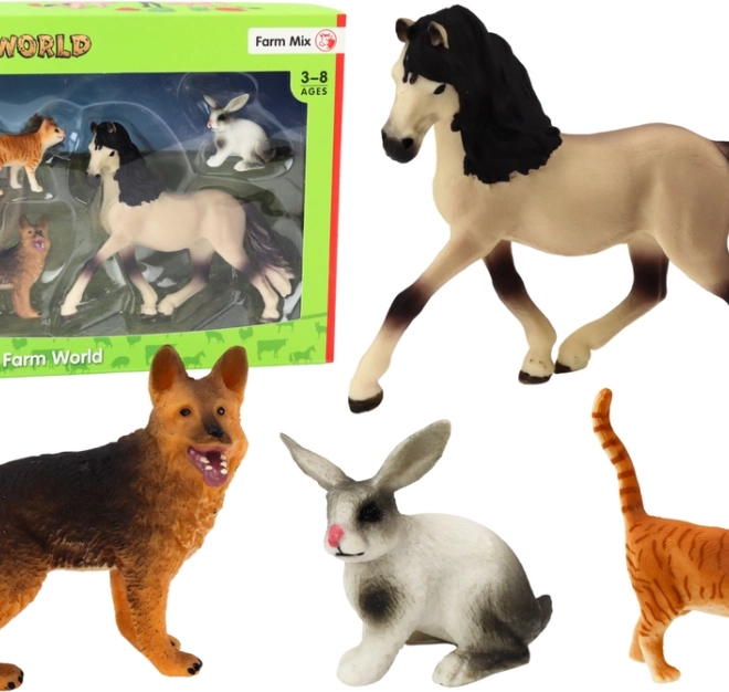 Set von Figuren von Haustieren - Pferd, Hund, Kaninchen, Katze, 4 Stück