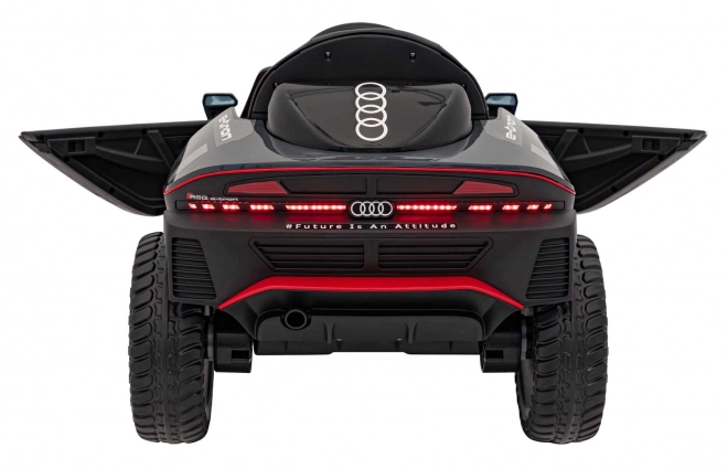 Audi RSQ E-TRON Fahrzeug Grau