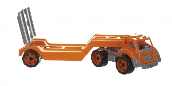 LKW mit Autotransporter