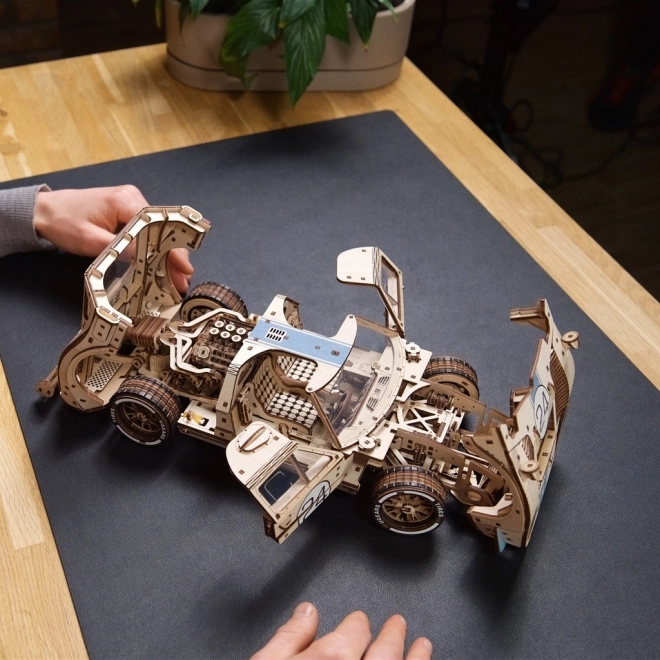 Ugears 3D Holzmechanikpuzzle Endurance Racer