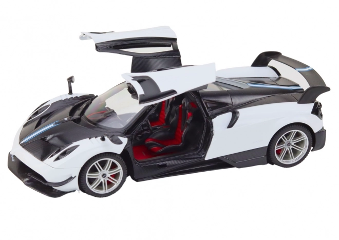 Ferngesteuertes Sportwagenmodell Pagani Huayra BC mit öffnenden Türen im Maßstab 1:14
