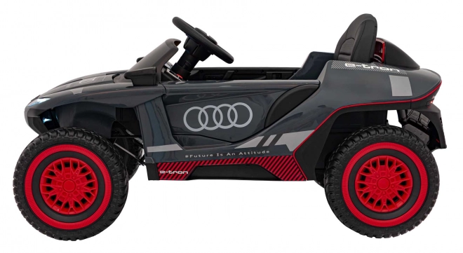 Audi RSQ E-TRON Fahrzeug Grau