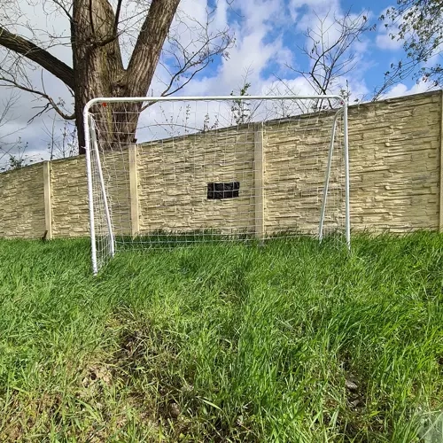 Fußballtor und Trainingsplane Trizand