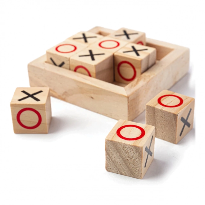 Kreatives Tic-Tac-Toe Spiel aus Holz