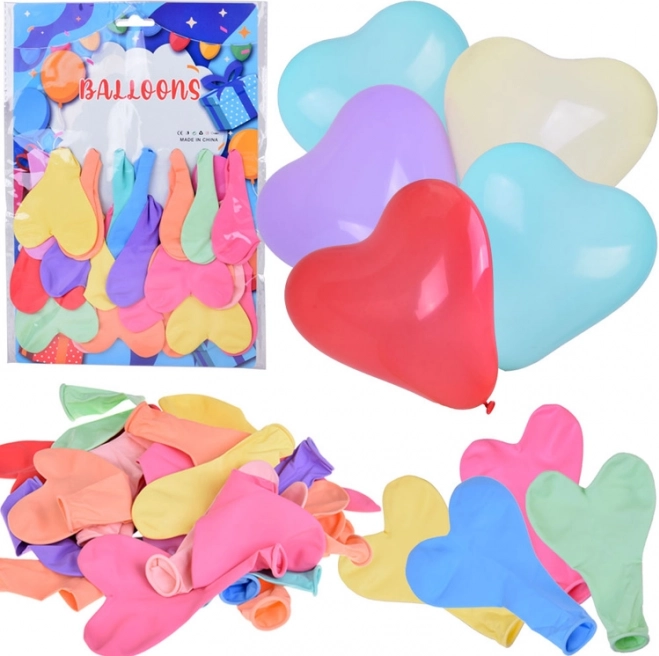 Set aus 24 herzförmigen Ballons