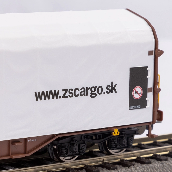 Piko Set aus 2 gedeckten Güterwagen Shimmns ZSSK