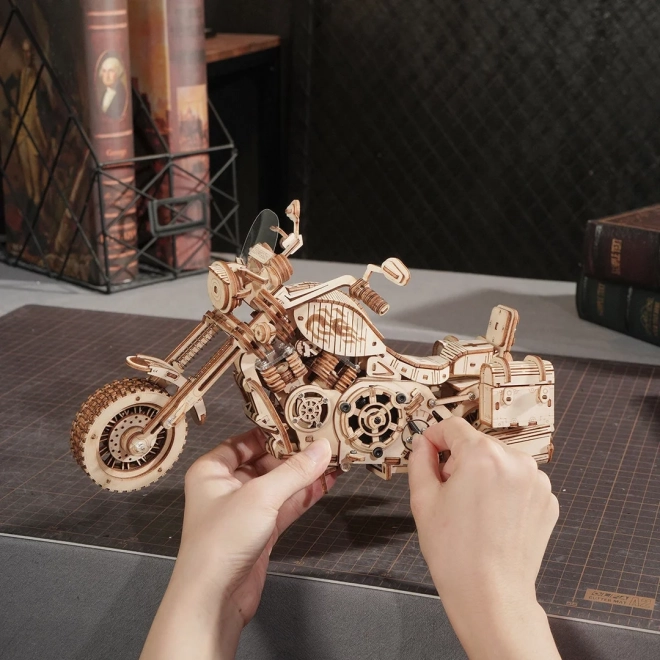 Robotime Rokr 3D Holzpuzzle Cruiser Motorrad