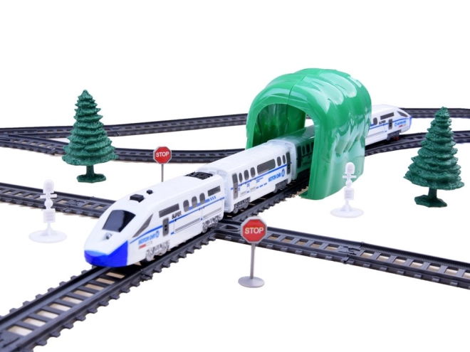 Realistisches Zubehör und leuchtende Lokomotive