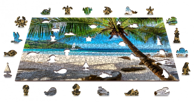 Holzpuzzle Strand auf Paradise Island, Karibik