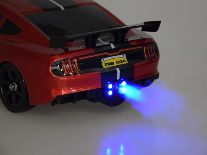 Ferngesteuertes RC Driftauto 4x4 mit Raucheffekt und LED-Beleuchtung