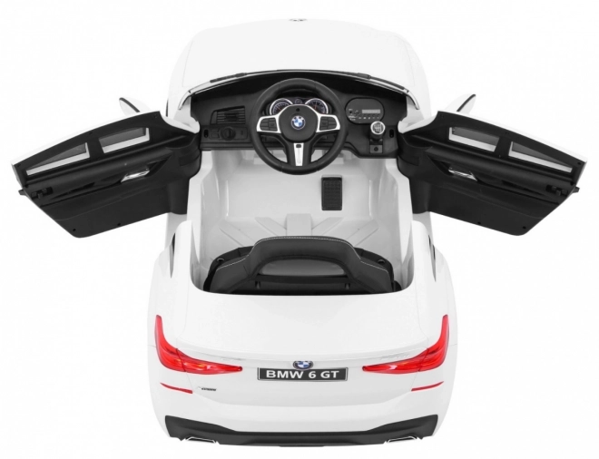 BMW 6 GT Weißes Auto mit Batterie + Fernbedienung + langsamer Start + EVA + Gurte + LED MP3