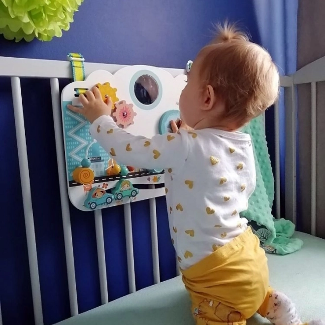 Sichere Befestigung am Kinderbett
