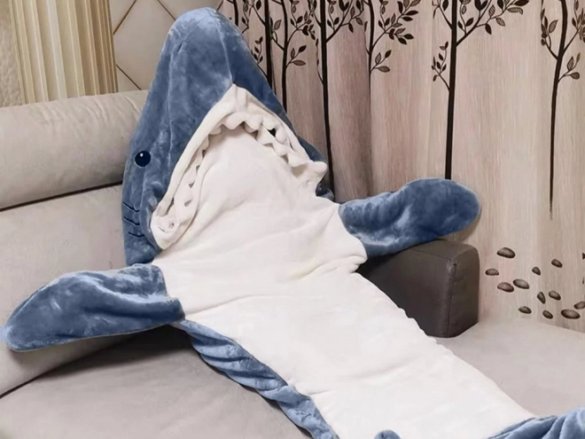 Kuscheldeka Haifisch Kigurumi Kostüm