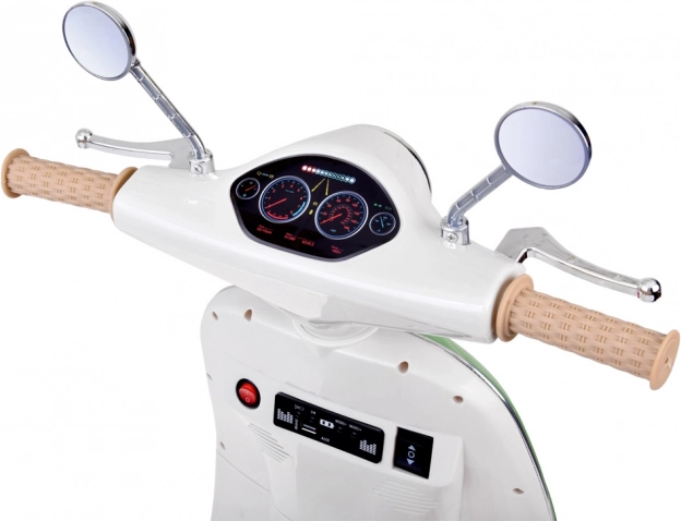Klassischer elektrischer Kinderscooter orange – Grün