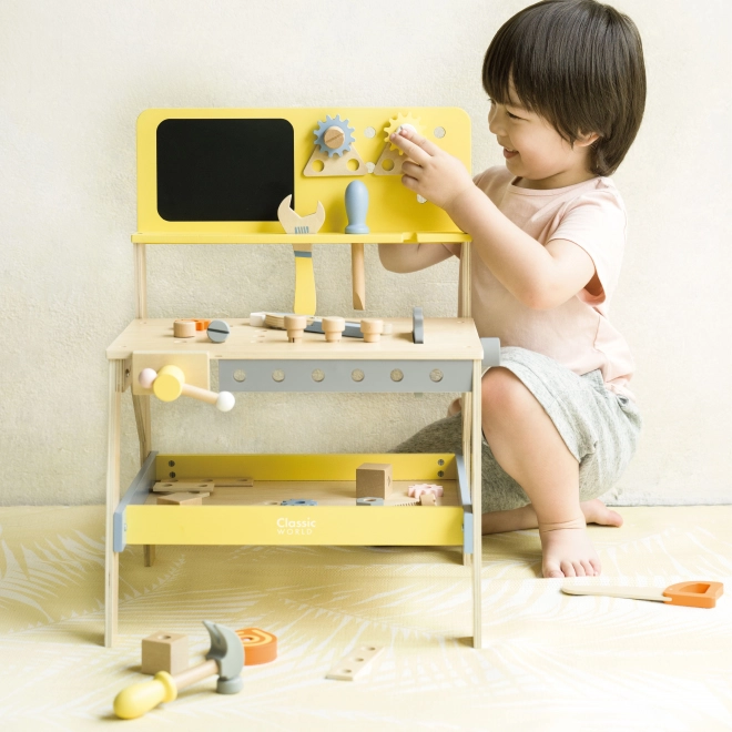 Holzwerkbank mit Kreidetafel für Kinder