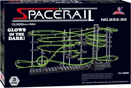 Leuchtende Bahn für die nächtliche Show