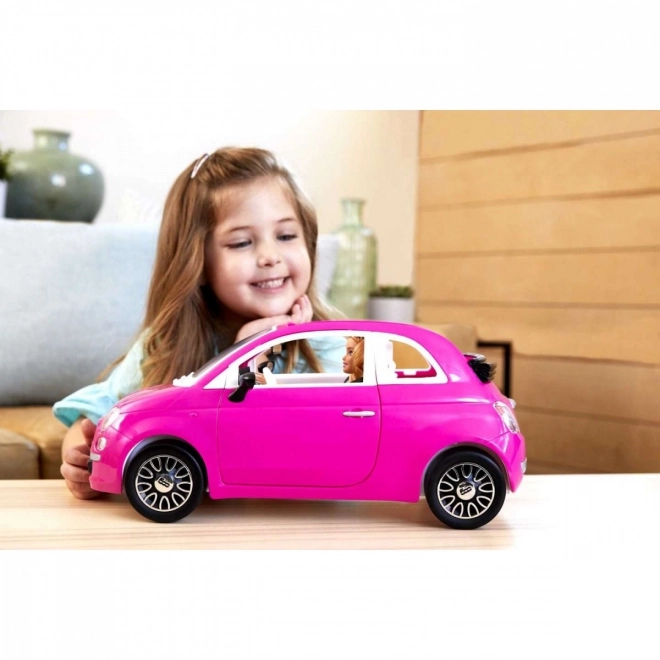 Barbie mit Fiat 500 Cabrio