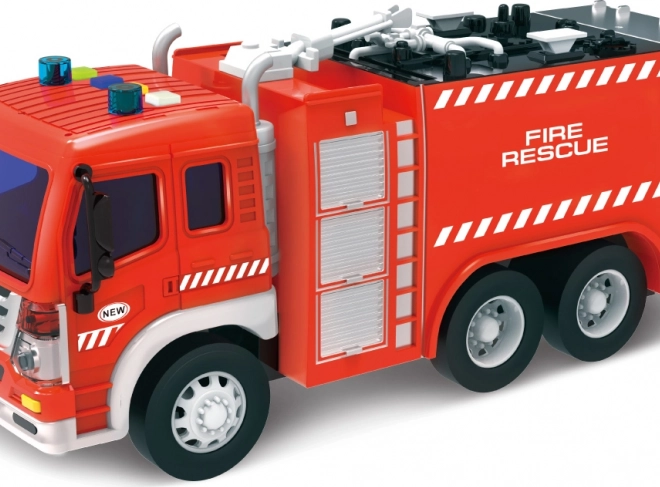 Feuerwehrauto mit Spritze und Effekten