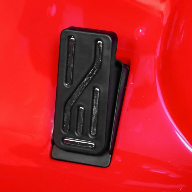 Elektrisches Auto Range Rover Evoque rot