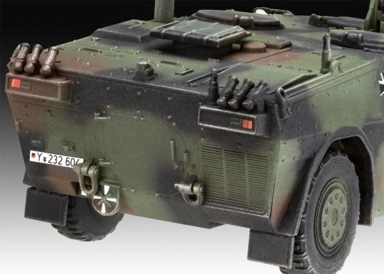 Plastikmodell Spähwagen Fennek 1/72