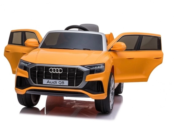 Gelber Audi Q8 Elektroauto für Kinder