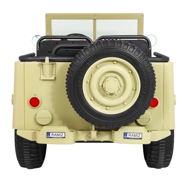Retro-Militärfahrzeug für Kinder mit 4x4-Antrieb, Platz für 3 und EVA-Reifen