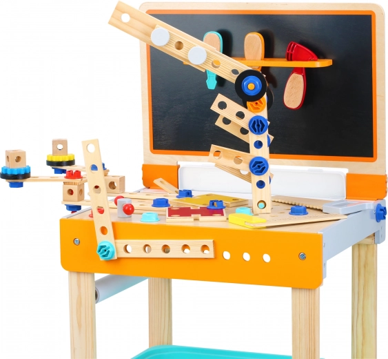 Arbeitsplatte mit Befestigungslöchern
