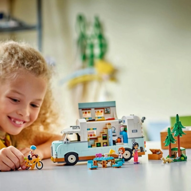 Lego Friends Abenteuer im Wohnmobil der Freunde