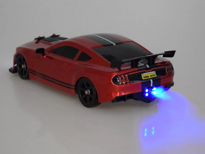 Ferngesteuertes RC Driftauto 4x4 mit Raucheffekt und LED-Beleuchtung