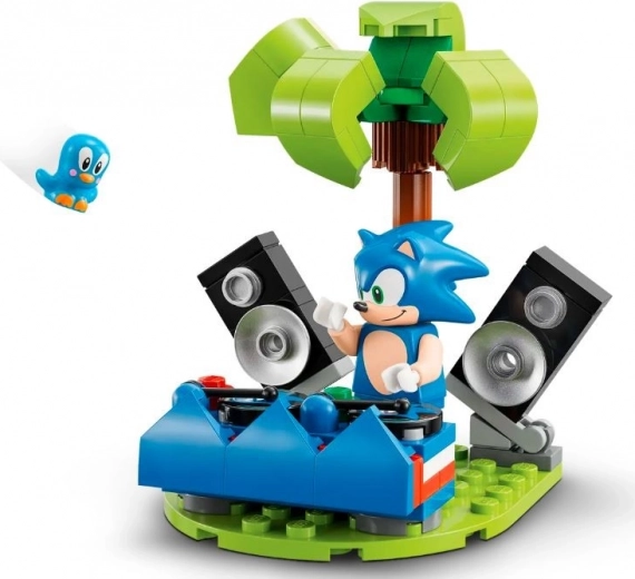 Entspannen nach dem Rennen: Liege, Snack und DJ-Pult