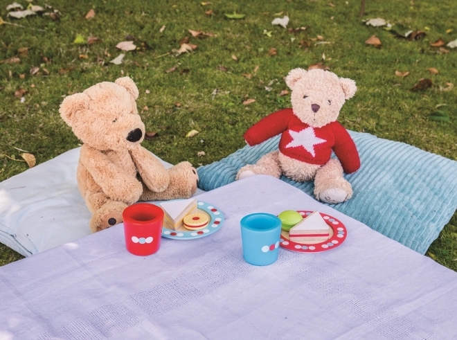 Holz-Teeservice mit Punkten BIGJIGS TOYS