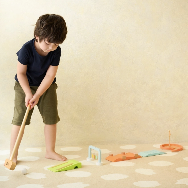 Klassisches Holz-Minigolf-Set mit Hindernissen