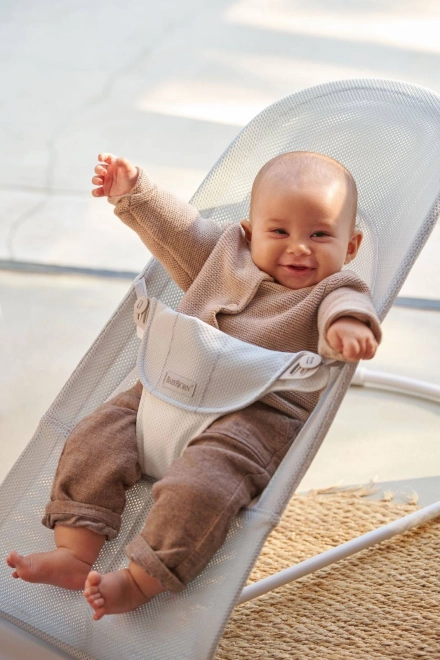 BABYBJÖRN - Wippe BALANCE SOFT MESH - Grau/Weiß – Grau/Weiß