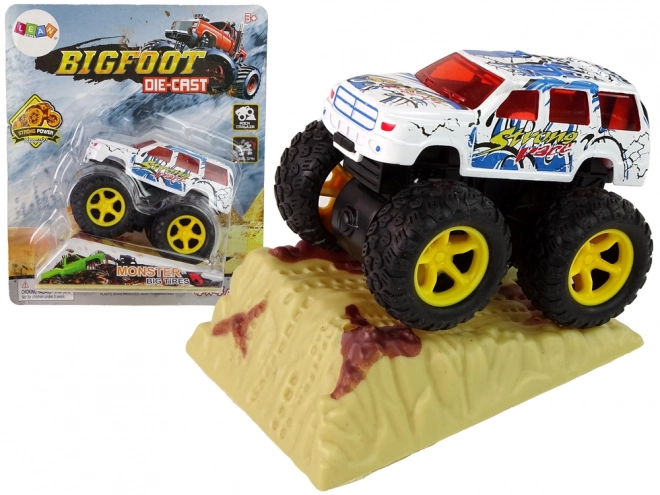 Monster Truck Spielzeugauto mit Rückziehantrieb und Sprungrampe