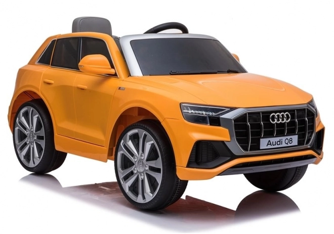 Gelber Audi Q8 Elektroauto für Kinder