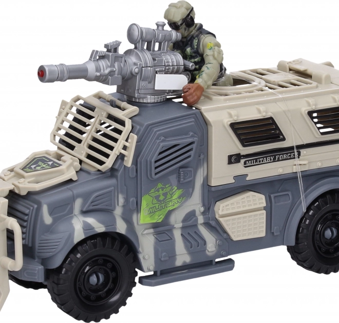 Militärfahrzeug mit Figur und Effekten