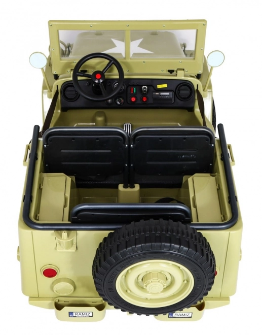 Retro-Militärfahrzeug für Kinder mit 4x4-Antrieb, Platz für 3 und EVA-Reifen