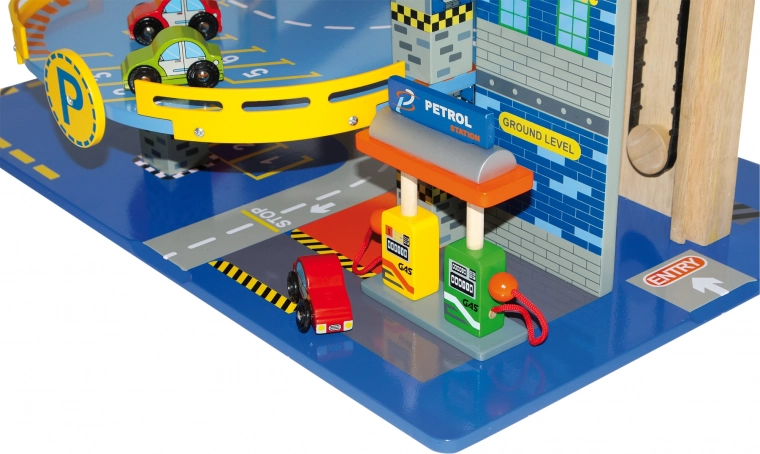 Heliport und Tankstelle