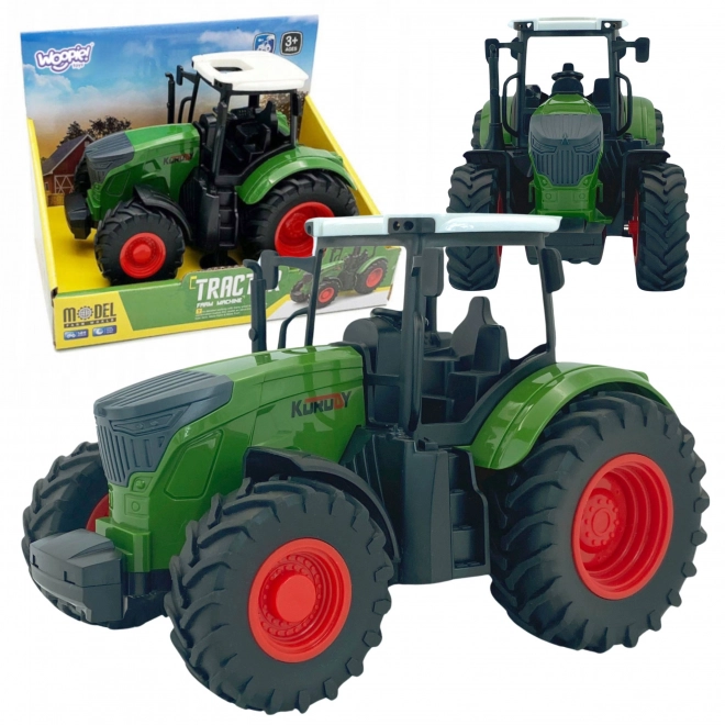 Traktor mit Gummirädern Grün