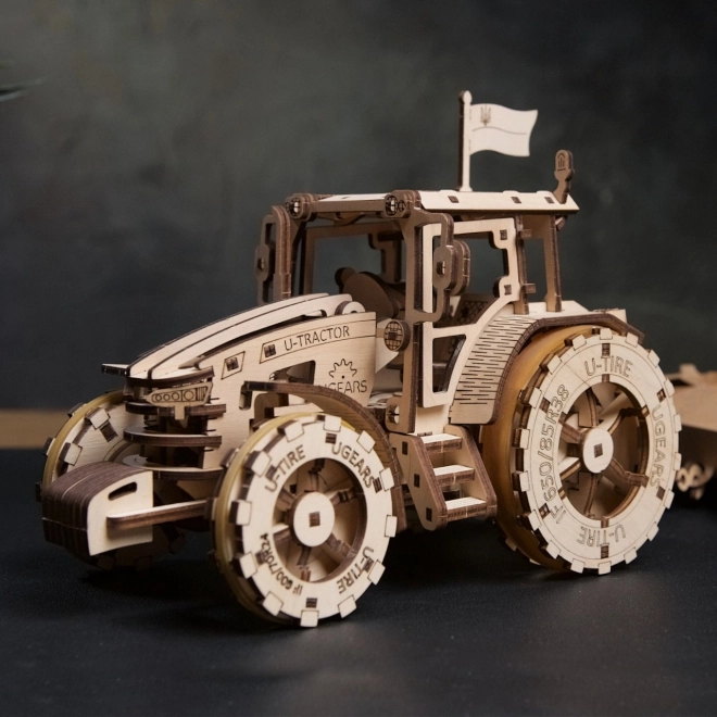 Ugears 3D Holzmechanisches Puzzle Traktor