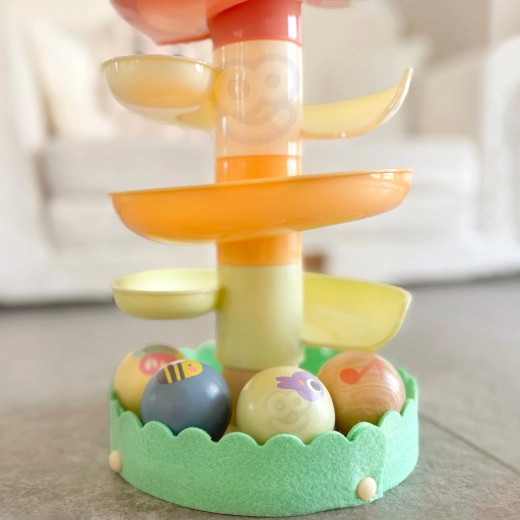 4 leichte Kugeln mit Tiermotiven