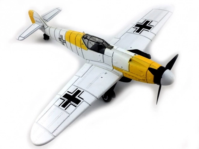 Plastikmodellflugzeug BF-109 zum Zusammenbauen 1:48