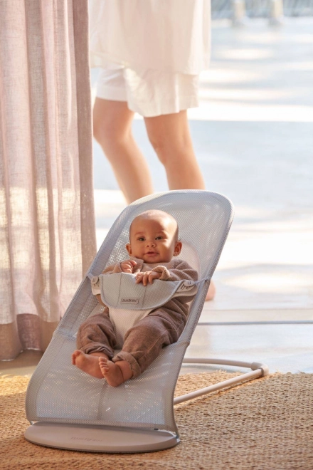 BABYBJÖRN - Wippe BALANCE SOFT MESH - Grau/Weiß – Grau/Weiß