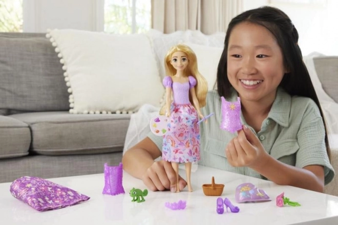 Disney Prinzessin Puppe und Märchenhaftes Ankleiden - Rapunzel