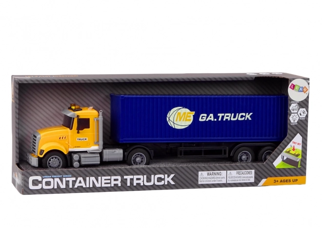 LKW mit Anhänger mit Effekten und Antrieb