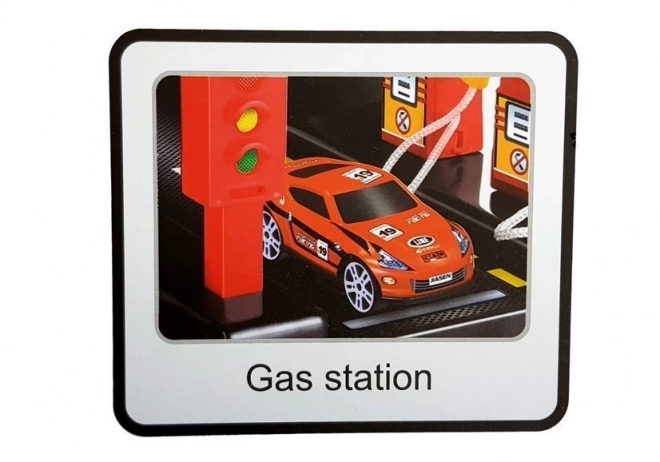 5-stöckiges Parkhaus mit Lichtern und Aufzug