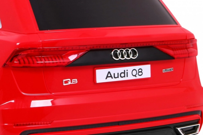 Audi Q8 Hebezeug für Kinder Batterie Rot + Fernbedienung + EVA + Langsamer Start + MP3 USB + LED-Diode