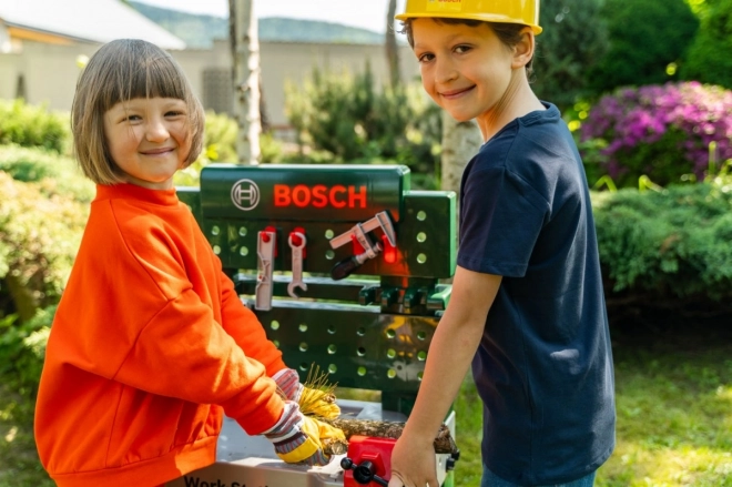 Große Bosch Werkbank mit 81 Teilen