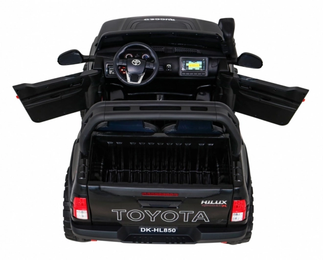 Fahrzeug Toyota Hilux Schwarz